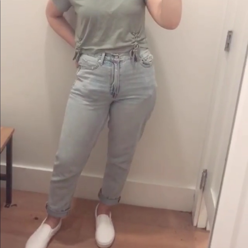 American Eagle Mom Jeans